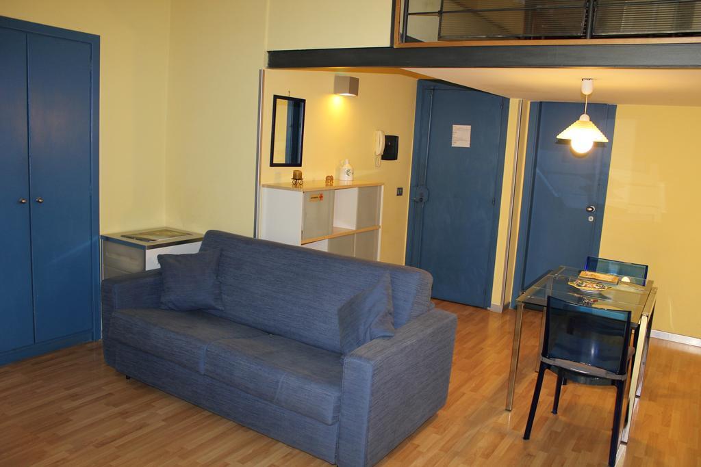 Guide Tour Apartments Neapel Exterior foto